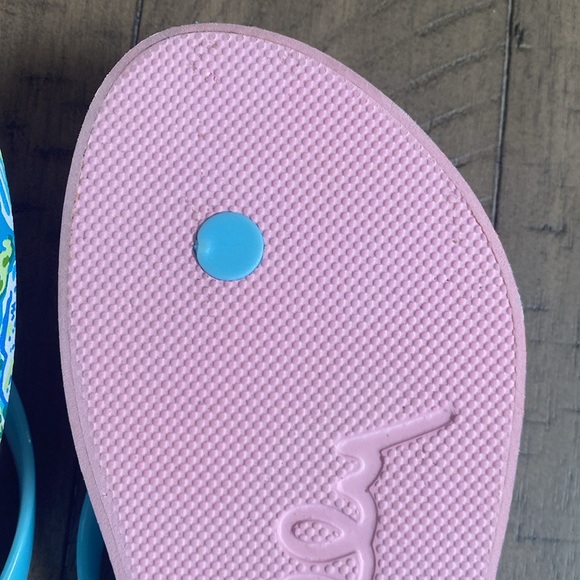 LILLY PULITZER Flip Flop Blue Horizon Jungle Sunrise Pool Sandal, never worn. - Picture 5 of 7